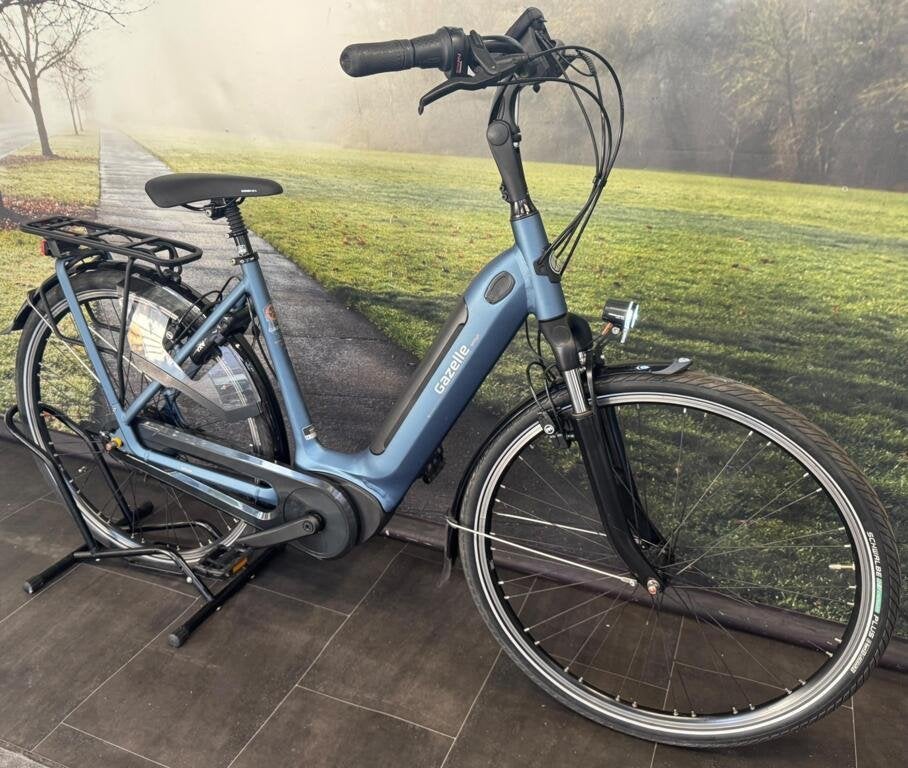 Elektrische fiets - Gazelle Grenoble C7+ met Middenmotor, Koninklijke Gazelle N.V., Wilhelminaweg 8 6951 BP Dieren Nederland, Info@gazelle.nl