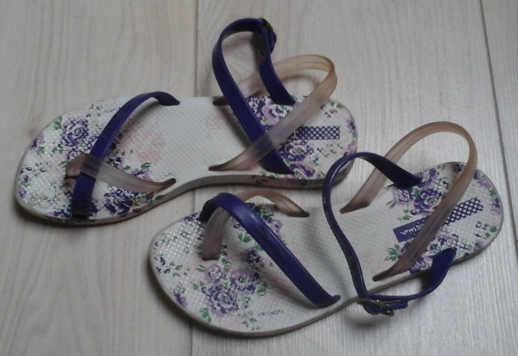 Ipanema sandalen wit met paarse bandjes (maat 32), Ophalen, Meisje, Ipanema, Schoenen