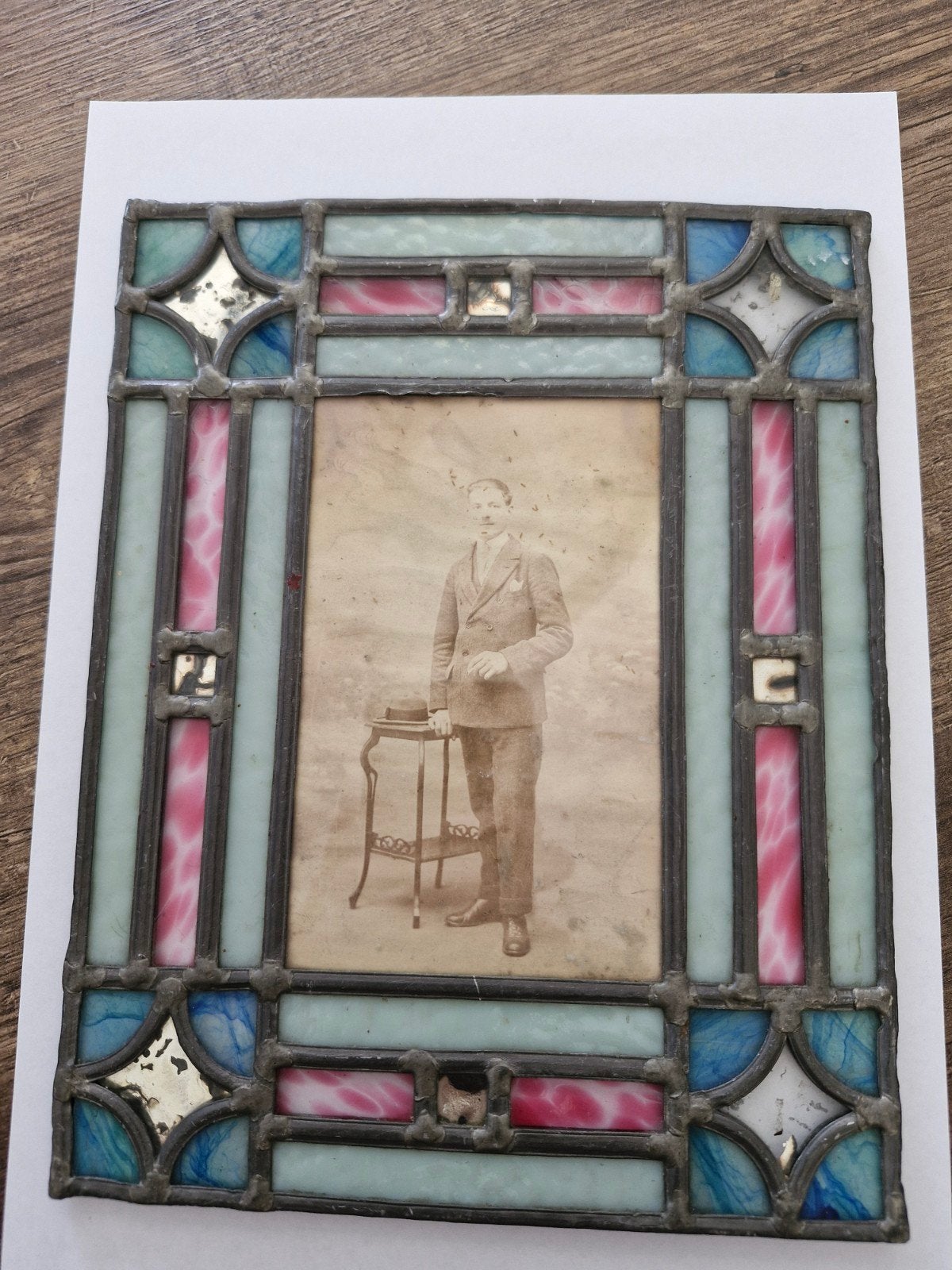 Antieke Glas in lood fotolijst met fotokaart., Antiek en Kunst, Curiosa en Brocante, Ophalen of Verzenden