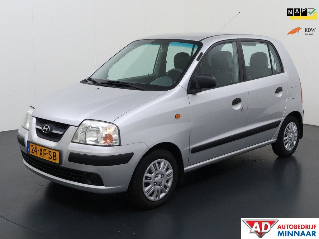Hyundai Atos 1.1i Active Young , ZEER LAGE KILOMETERSTAND !, Auto's, Voorwielaandrijving, 31 €/maand, 4 cilinders, Origineel Nederlands