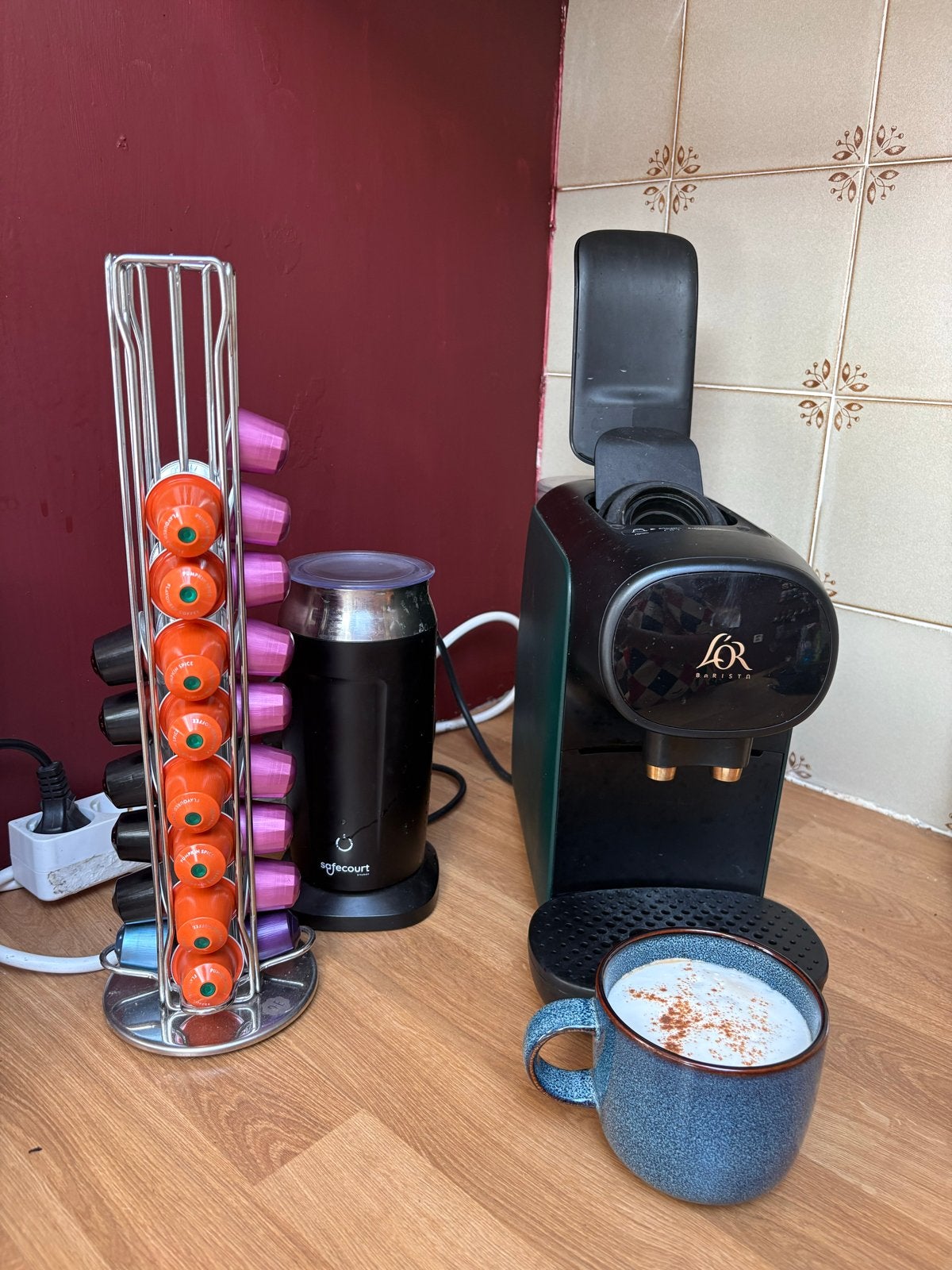 L'OR Barista koffiemachine met melkopschuimer, Ophalen, Koffiepads en cups, Koffiemachine, Zo goed als nieuw