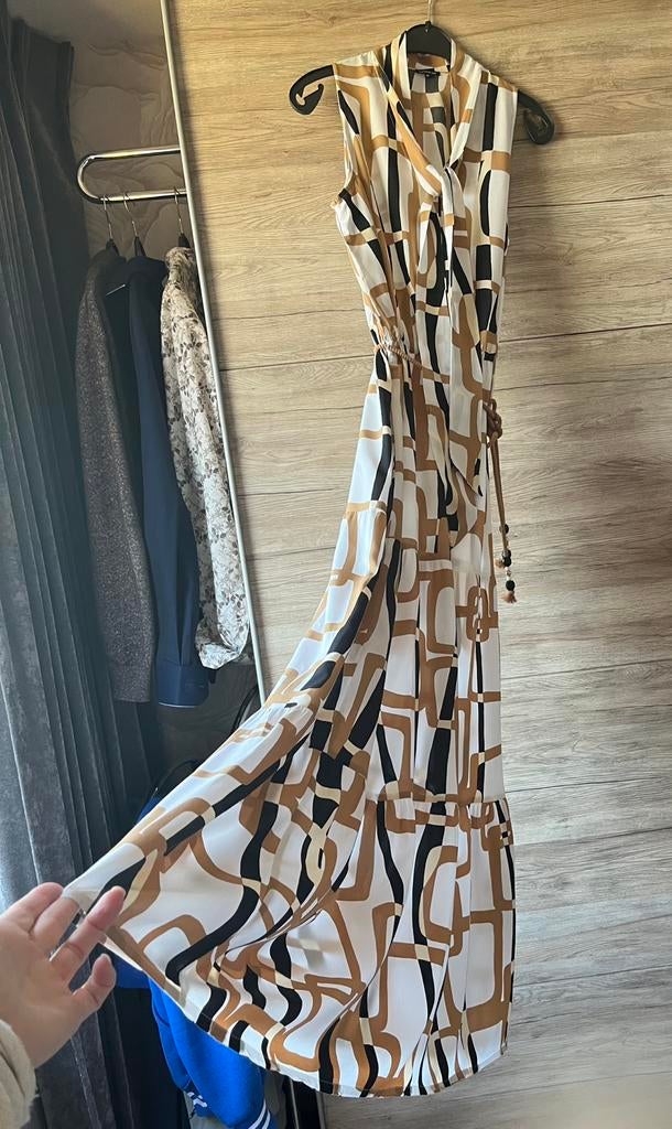 Caroline Biss 40 lange jurk, maxi dress Wit camel Ibiza, Kleding | Dames, Jurken, Ophalen of Verzenden, Zo goed als nieuw, Maat 38/40 (M)