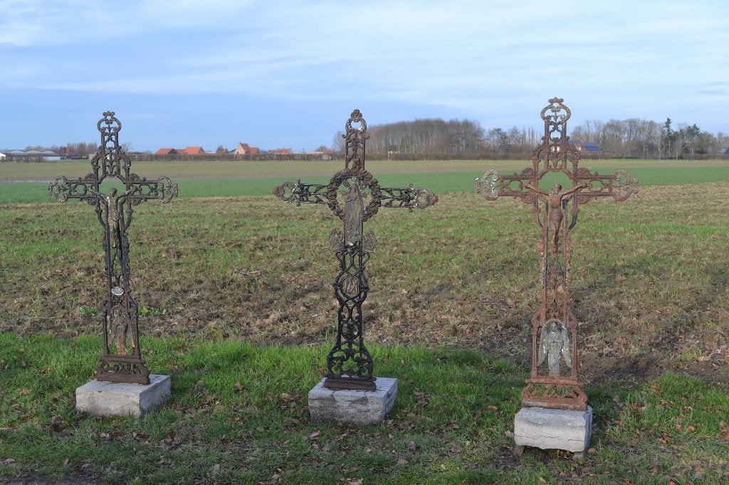 3 antieke gietijzeren kruisen, Ophalen, Gebruikt, Metaal, Overige typen