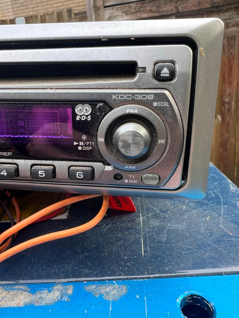 Complete auto geluidsinstallatie: radio, versterker, subwoof, Ophalen, Gebruikt