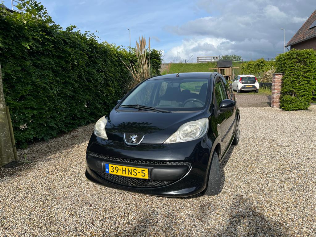 Peugeot 107 1.0 12V 5DR 2009 Zwart, Auto's, Peugeot, Particulier, Benzine, A, Hatchback, Handgeschakeld, Origineel Nederlands