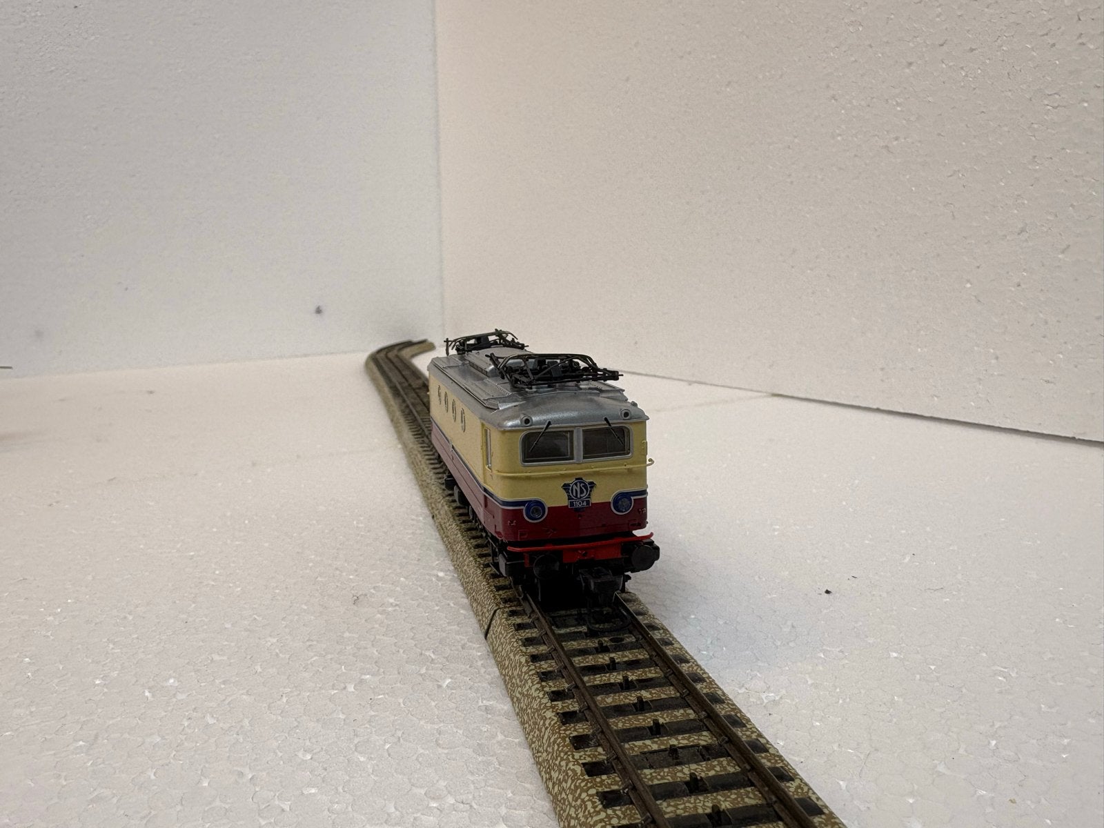 Roco Locomotief - 78374 model 1104 AC, Wisselstroom, Gebruikt, Locomotief, Ophalen of Verzenden