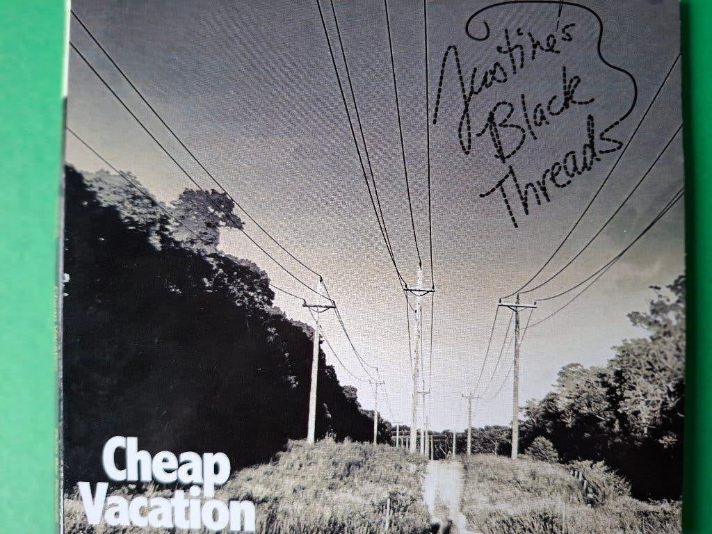 JUSTINE'S BLACXK THREADS - CHEAP VACATION, Ophalen of Verzenden, Zo goed als nieuw, EP