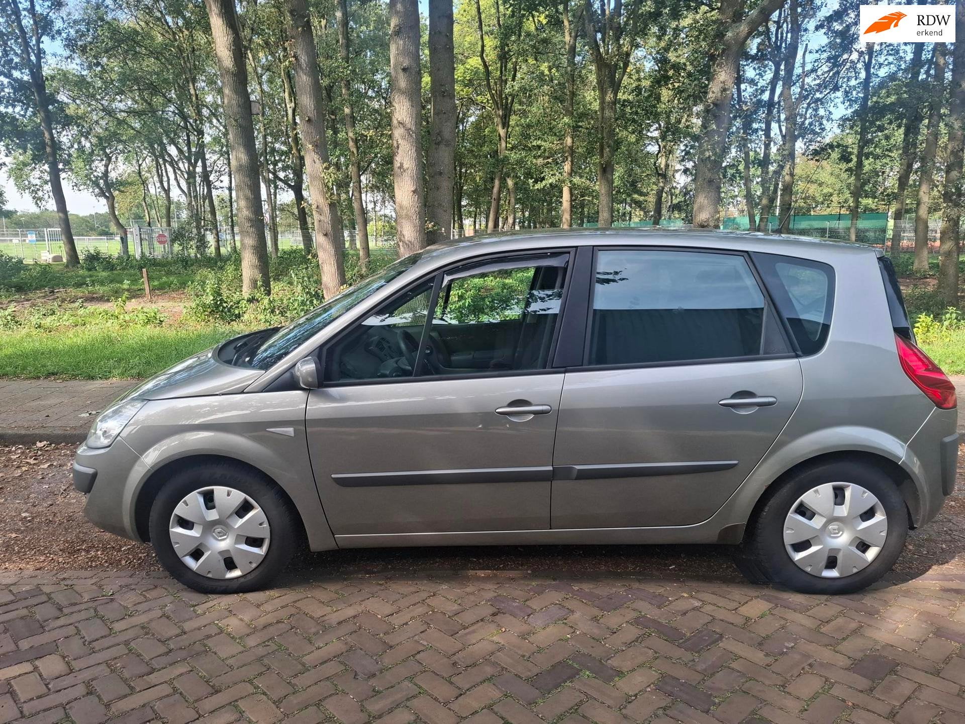 Renault Scénic 2.0-16V Business Line, Auto's, 1998 cc, Gebruikt, 4 cilinders, Origineel Nederlands