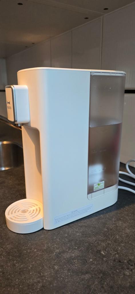 Heetwater dispenser, Ophalen