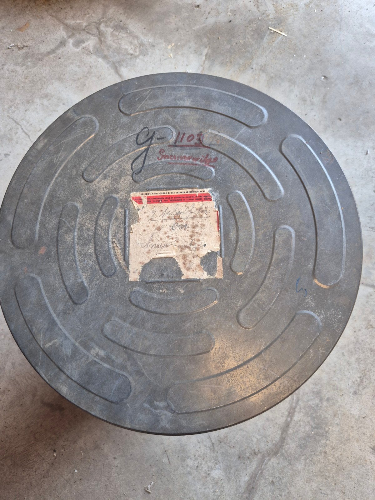 Vintage 16 mm filmrol in metalen blik - G-1103, Audio, Tv en Foto, Filmrollen, Ophalen of Verzenden, 35mm film