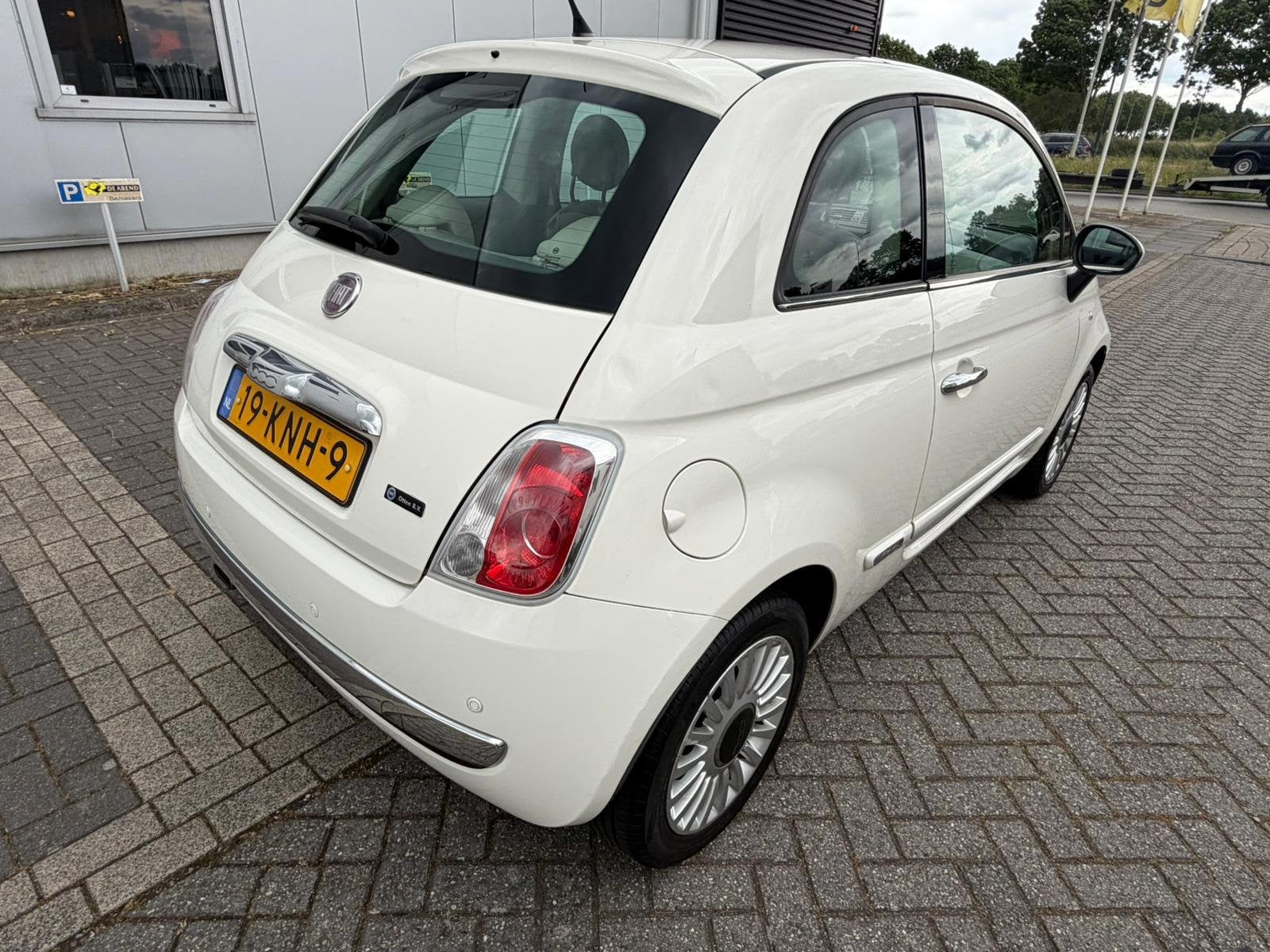 Fiat 500 1.2 Lounge Airco AUTOMAAT APK Panoramadak distribut, Euro 5, Gebruikt, 1242 cc, 4 cilinders
