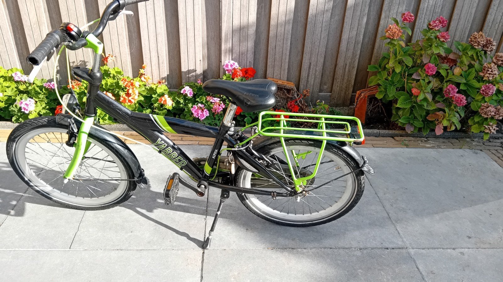 Alpine Yabber Jongensfiets 24 inch - Zwart/Groen, Fietsen en Brommers, Fietsen | Jongens, Ophalen, Terugtraprem, Alpina, Handrem