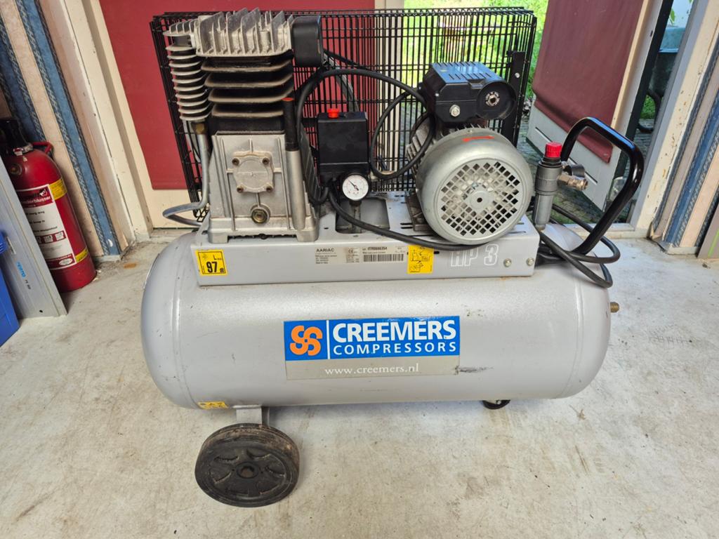 Creemers Compressor AARIAC 90L - 11 Bar - Mobiel 220v, Ophalen, Gebruikt, 10 bar of meer, 25 tot 100 liter