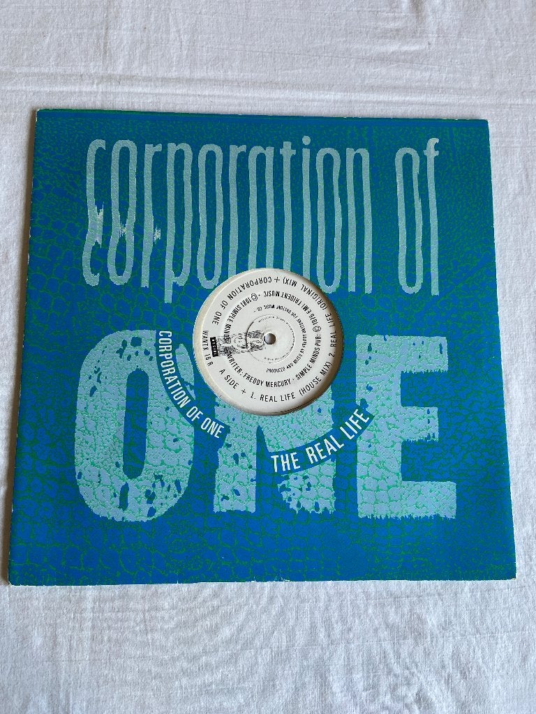 corporation of one - the real life  maxi single, Cd's en Dvd's, Electronic Rock, Ophalen of Verzenden, Zo goed als nieuw, 12 inch