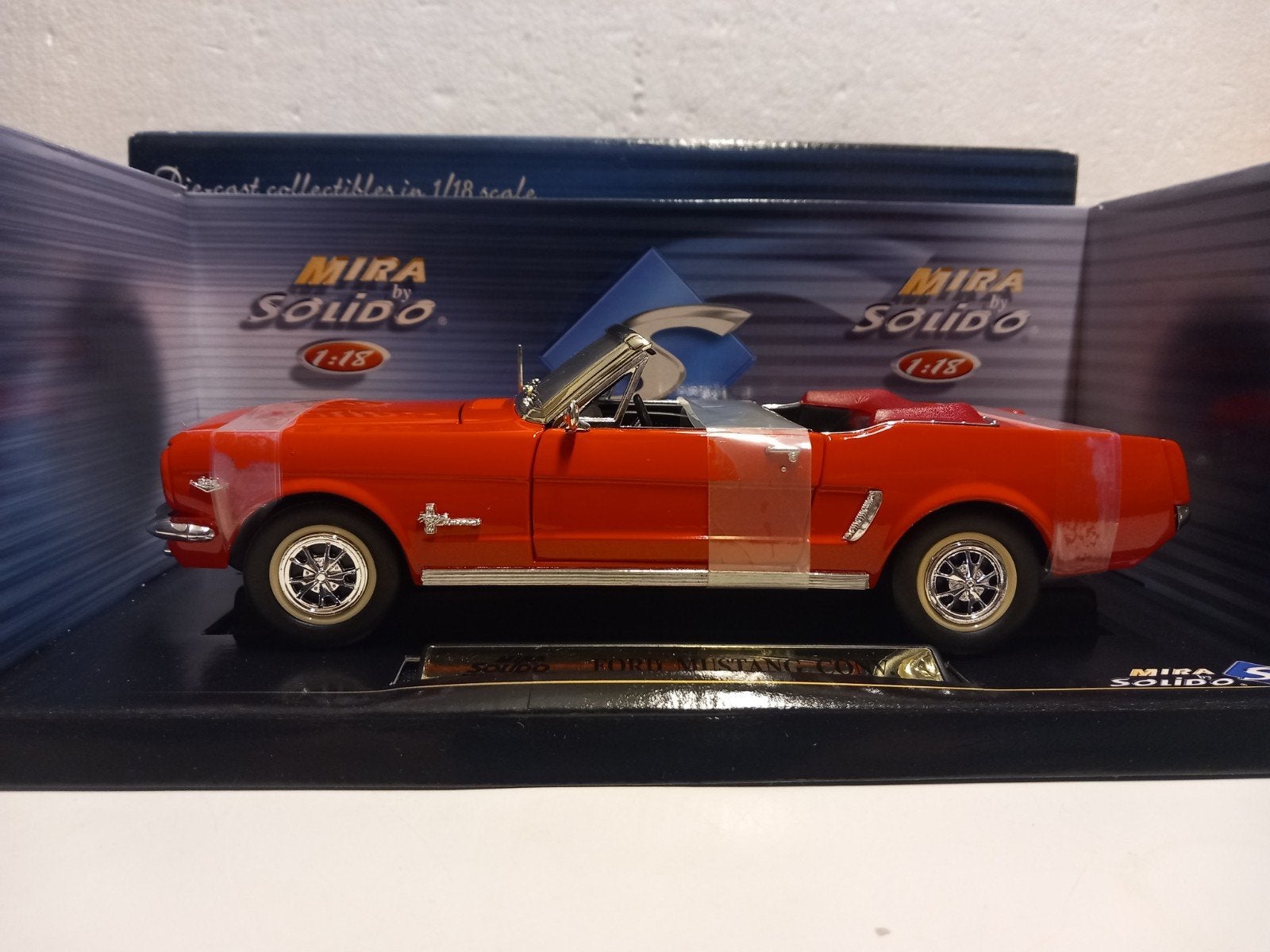 Ford Mustang 1/2 cabriolet 1965 rood Solido metal 1:18 KRD, Ophalen of Verzenden, Zo goed als nieuw, Auto, Solido