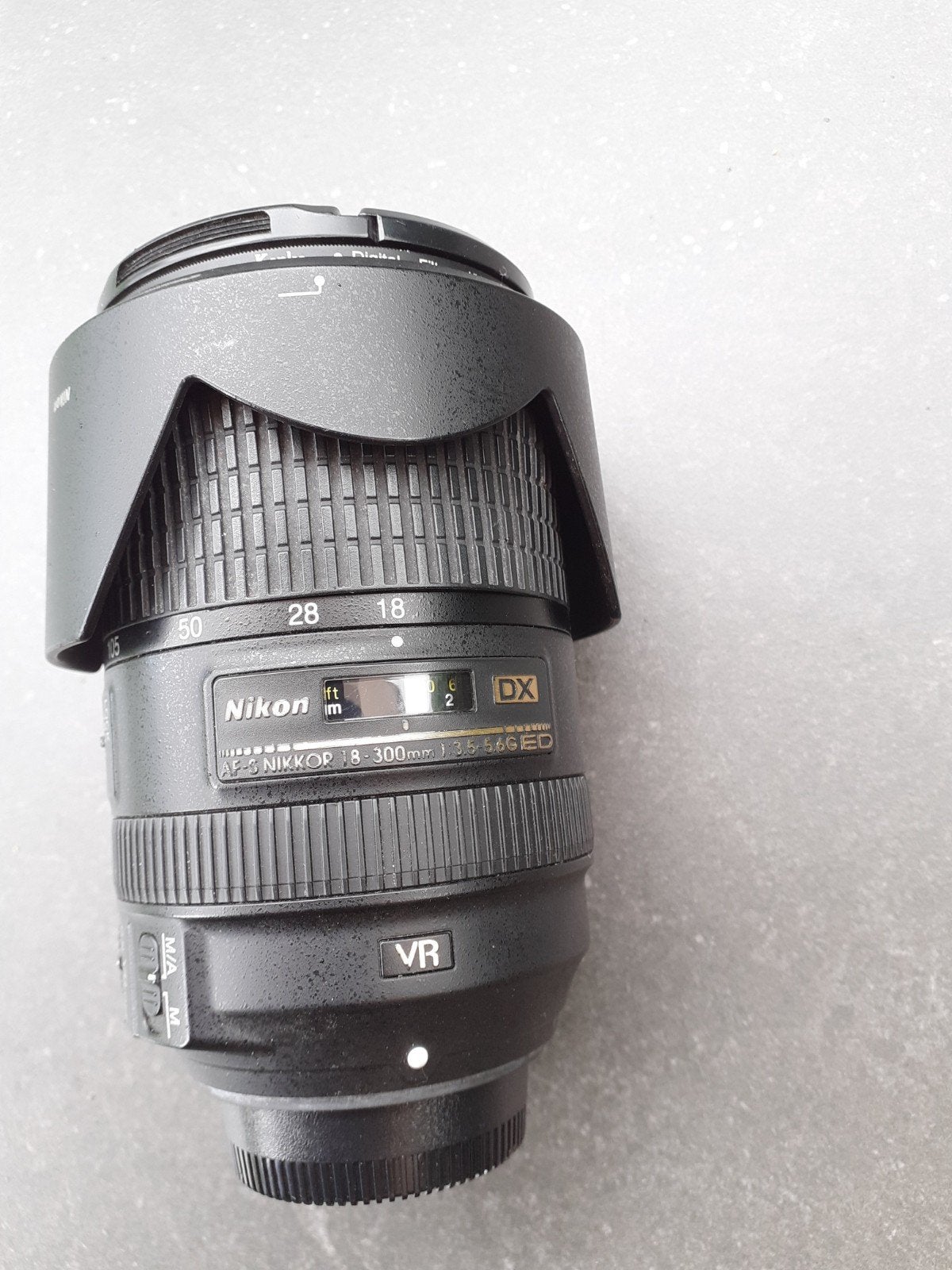 Nikon AF-S Nikkor 18-300mm f/3.5-5.6G ED VR DX lens, Audio, Tv en Foto, Fotografie | Lenzen en Objectieven, Nikon, Zo goed als nieuw
