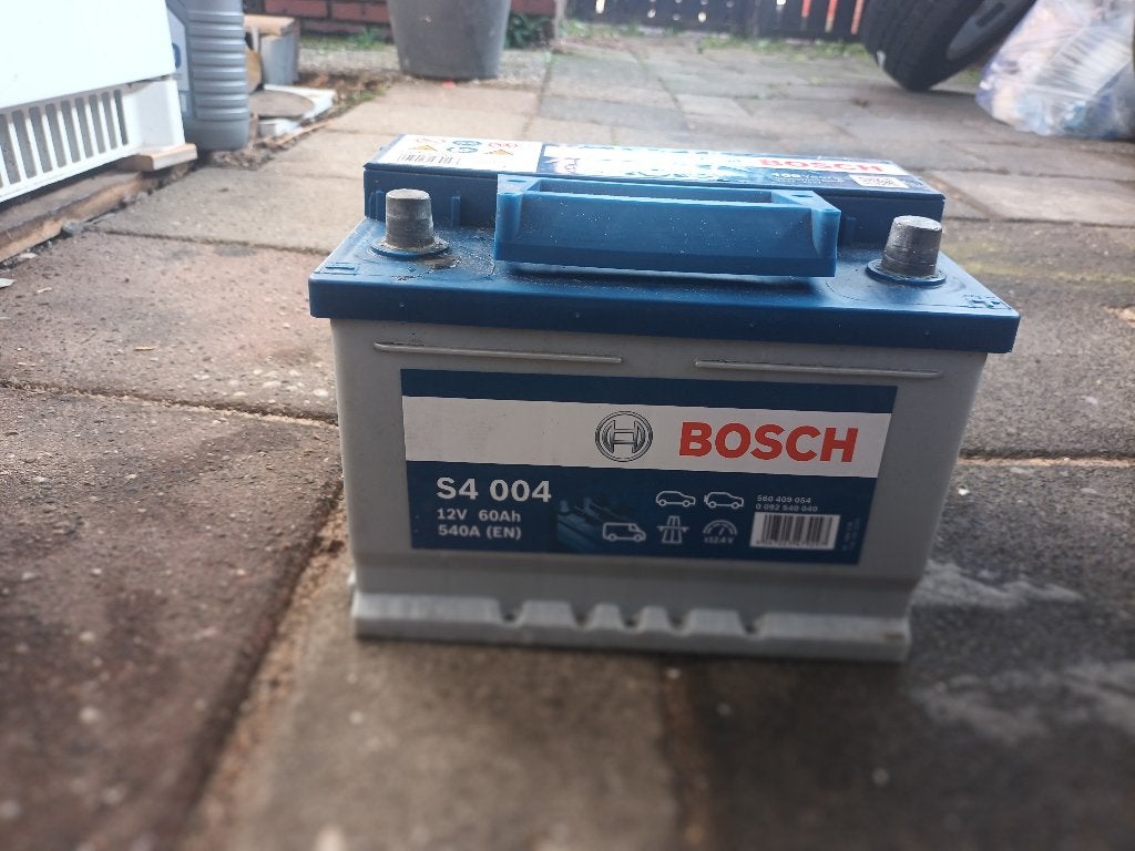 Auto Accu Bosch S4  Accu 12V 60Ah 540A (EN), Gebruikt, Toyota