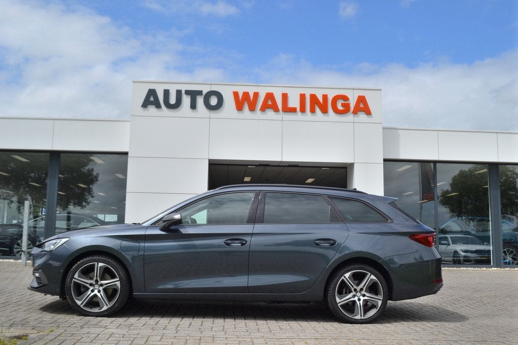 SEAT Leon Sportstourer 1.4 TSI eHybrid PHEV 259pk FR | Panor, Auto's, Seat, Gebruikt, 4 cilinders, Leon, Leder en Stof
