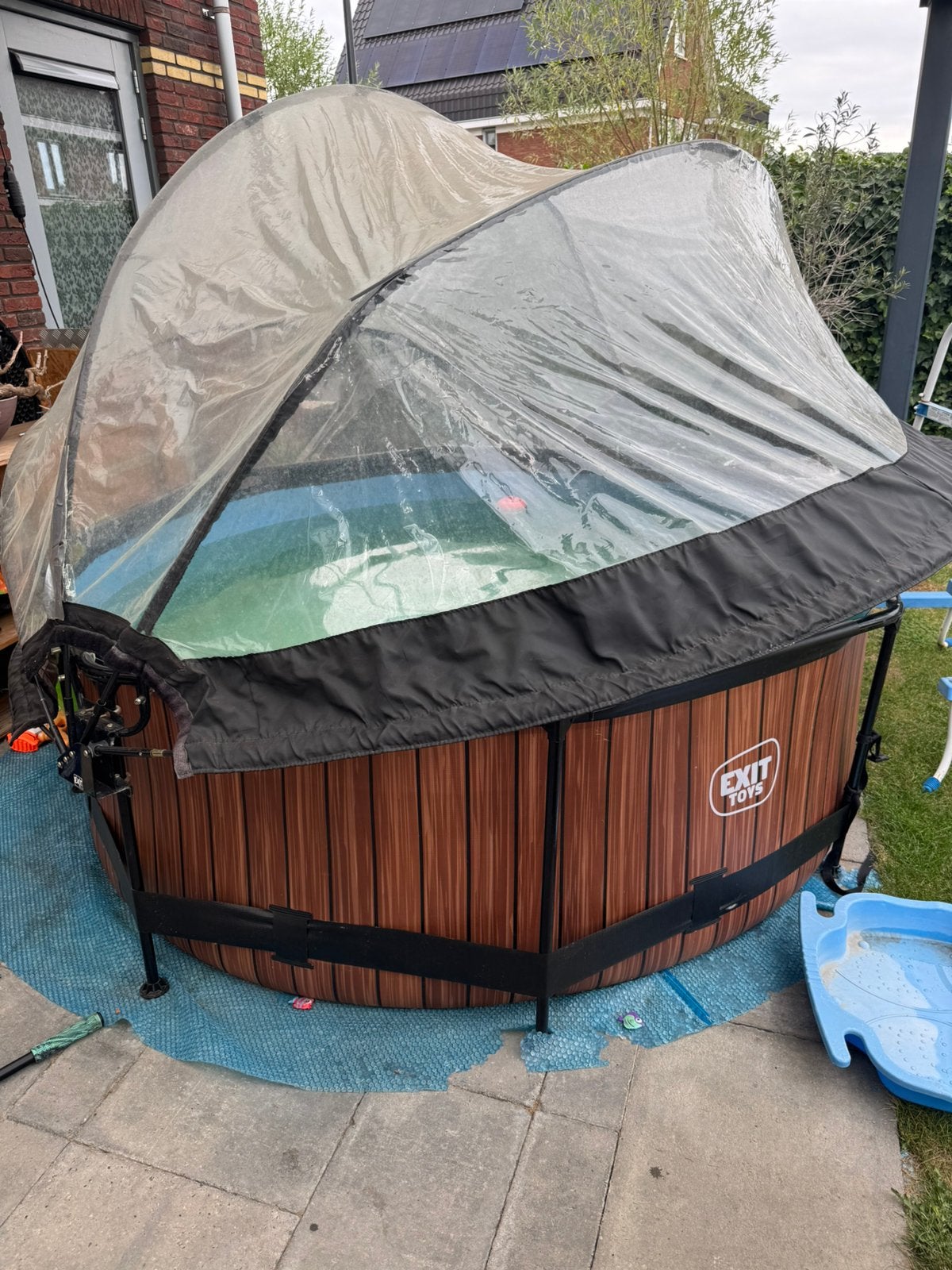 Zwembad met koepel, Minder dan 80 cm, Ophalen of Verzenden, Zo goed als nieuw, Opzetzwembad