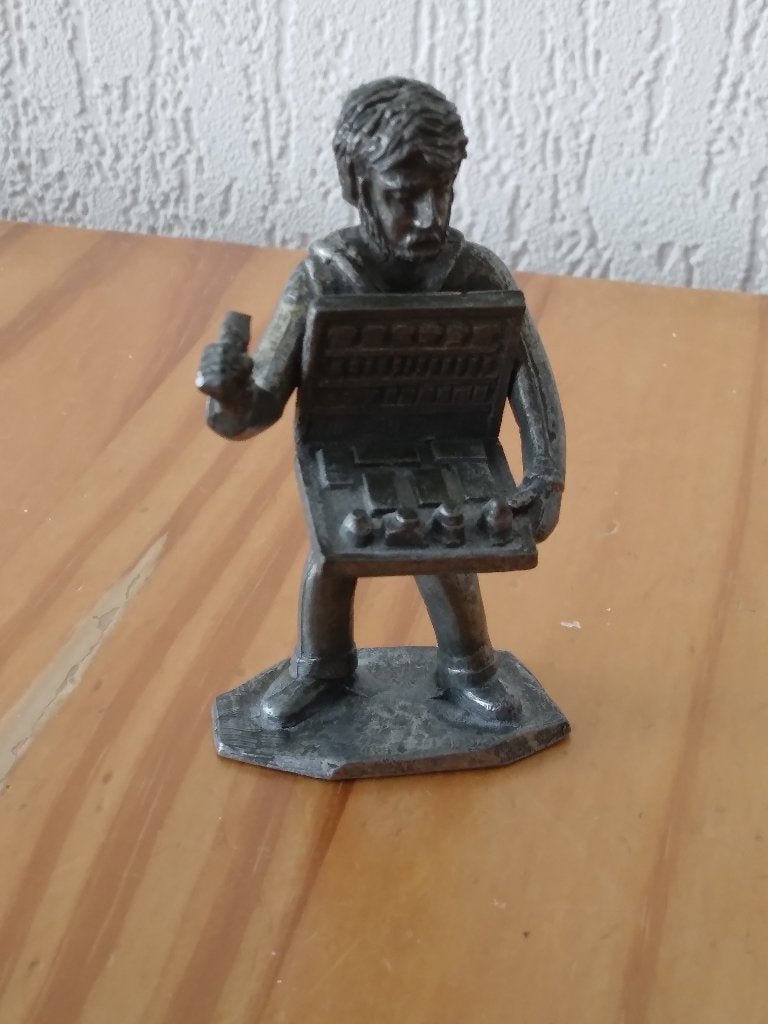 marskramer oude ambachten 8,5 cm hoog, Ophalen of Verzenden
