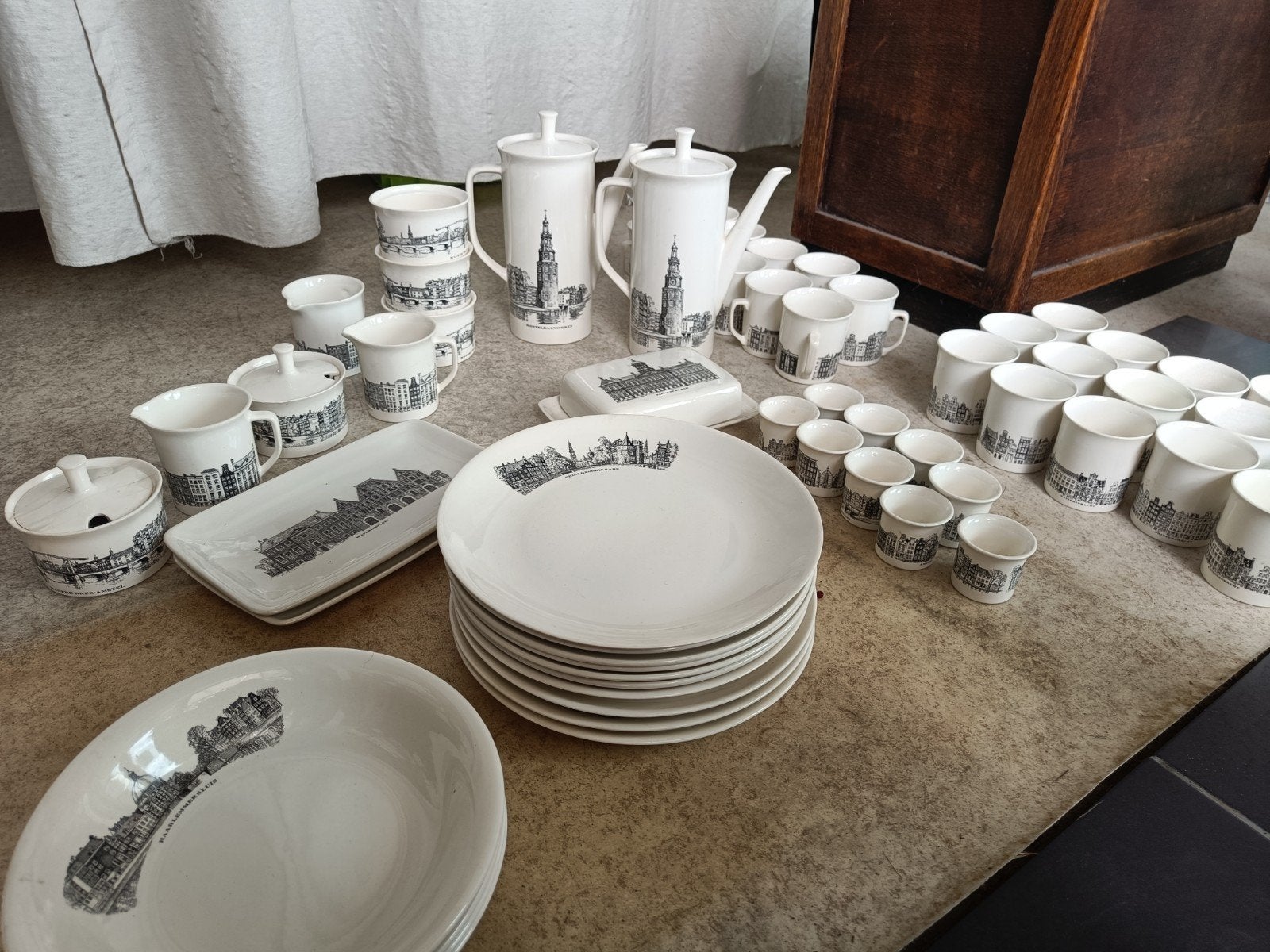 Villeroy & Boch Grachtenpand Servies. In Amsterdam ophalen, Antiek en Kunst, Ophalen