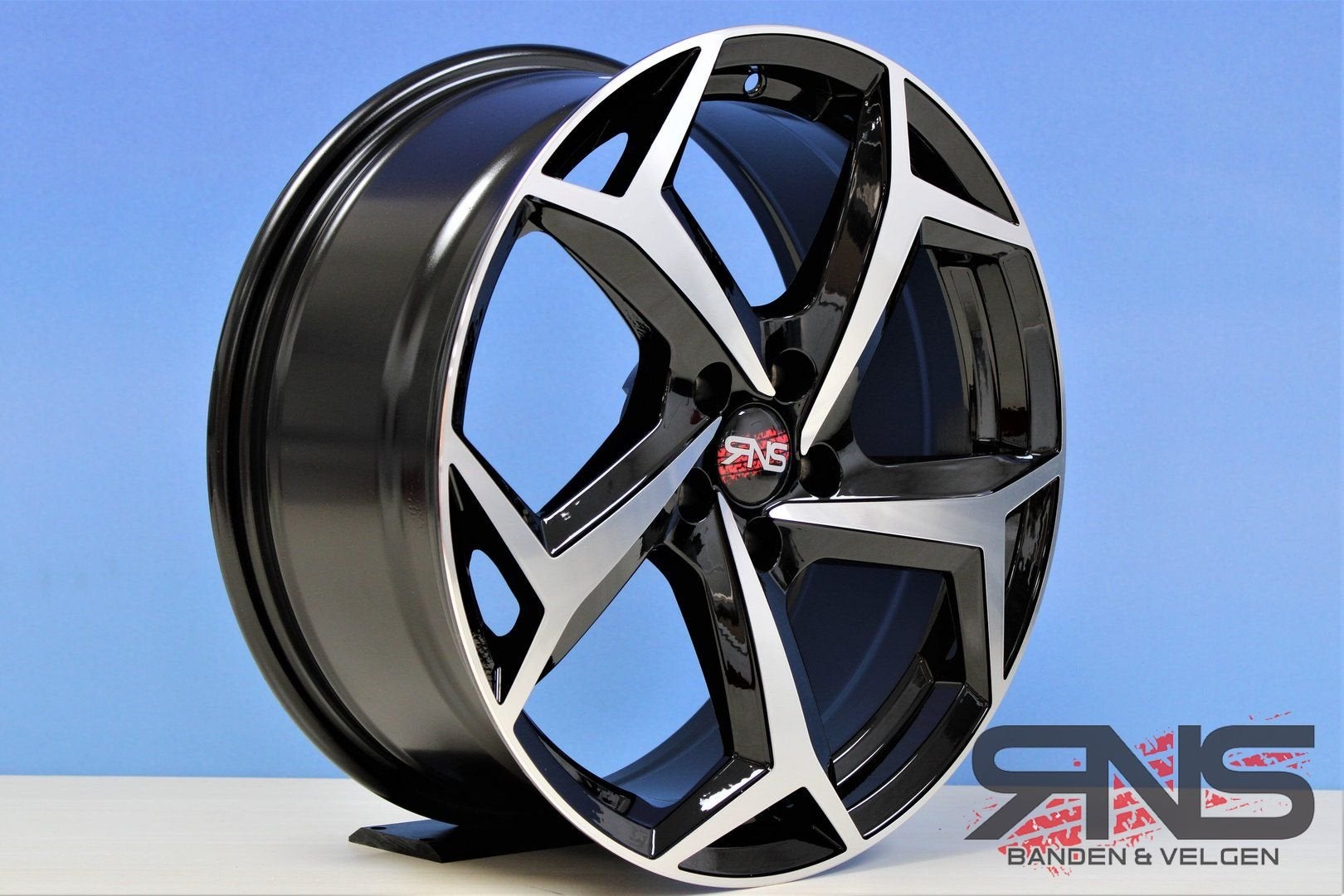 5x100 17 inch Passen Onder Seat Skoda Polo Ibiza Velgen, Velg(en), -, -, Nieuw