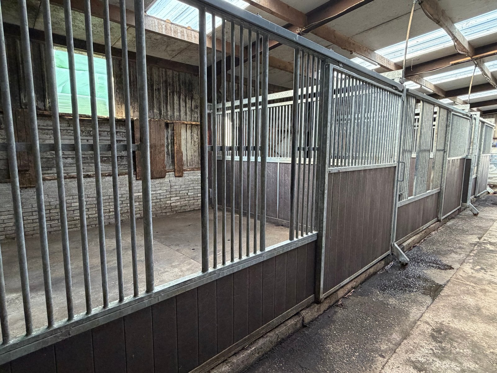 Paardenhokken (3 stuks), Dieren en Toebehoren, Ophalen, Gebruikt