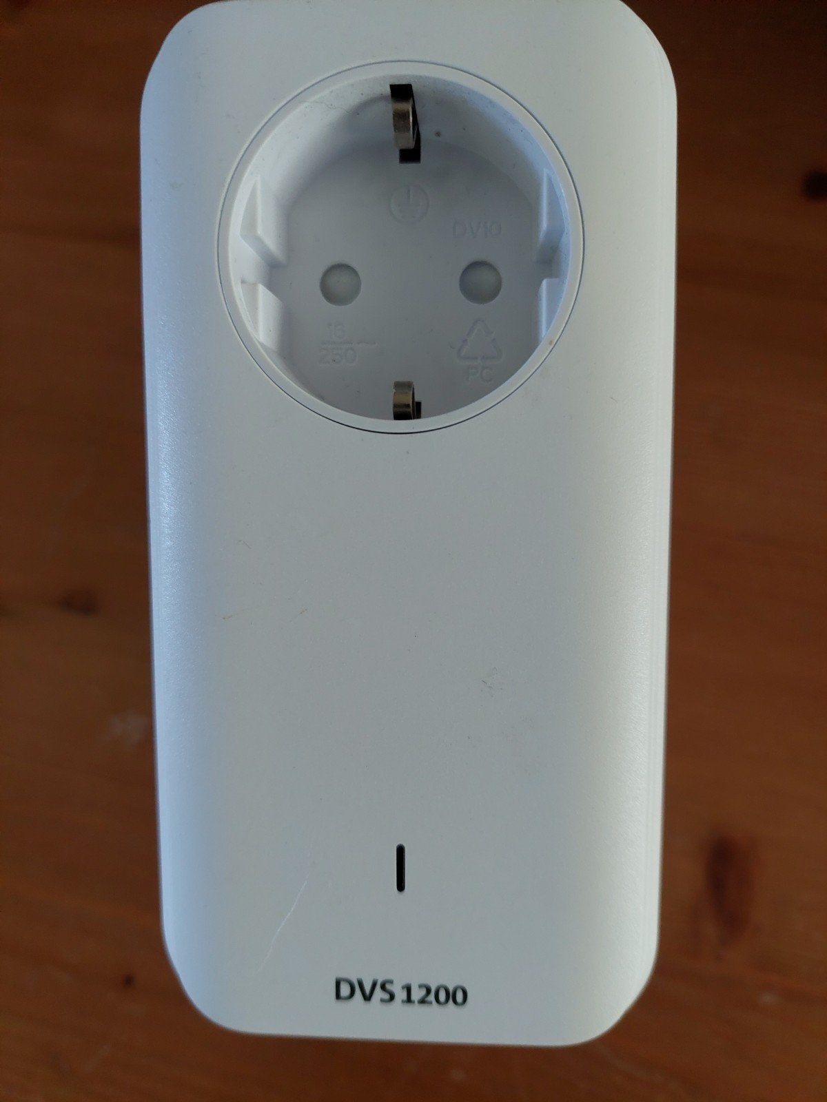 DVS 1200 Powerline Adapters met geïntegreerd stopcontact,, Computers en Software, Ophalen, Gebruikt, DVS