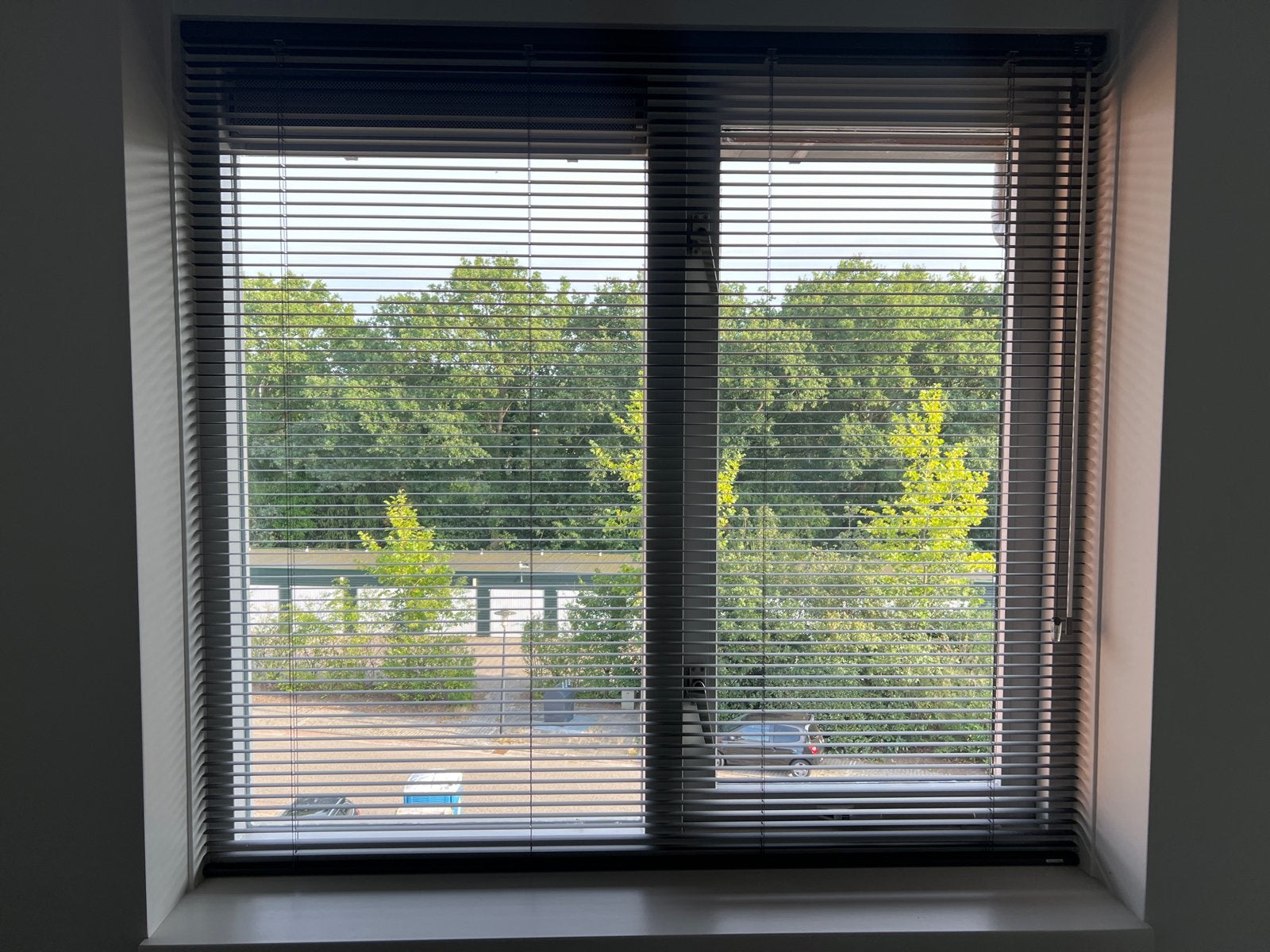 2x Sunway Luxaflex jaloezieën 150x140 cm, Ophalen of Verzenden, Zo goed als nieuw, Grijs, Luxaflex