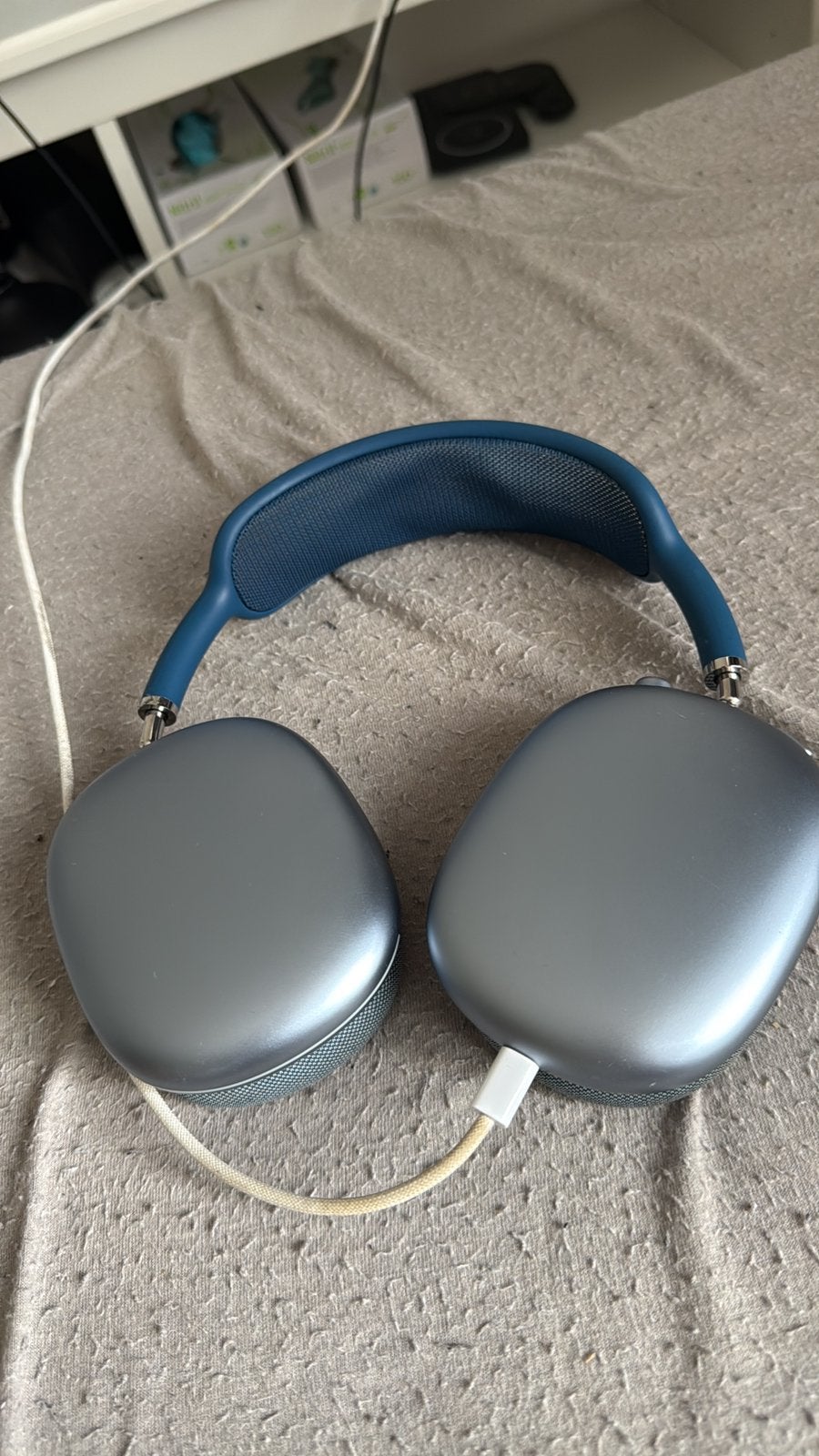 Airpods max, Ophalen of Verzenden, Zo goed als nieuw, Overige merken