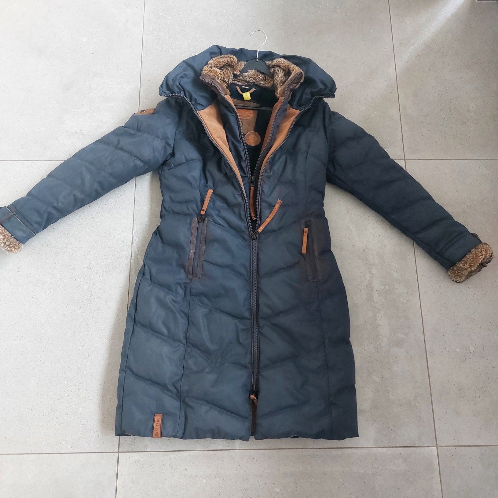 Nieuwe prachtige warme winterjas - Naketano, Blauw, Maat 42/44 (L), Ophalen of Verzenden, Zo goed als nieuw