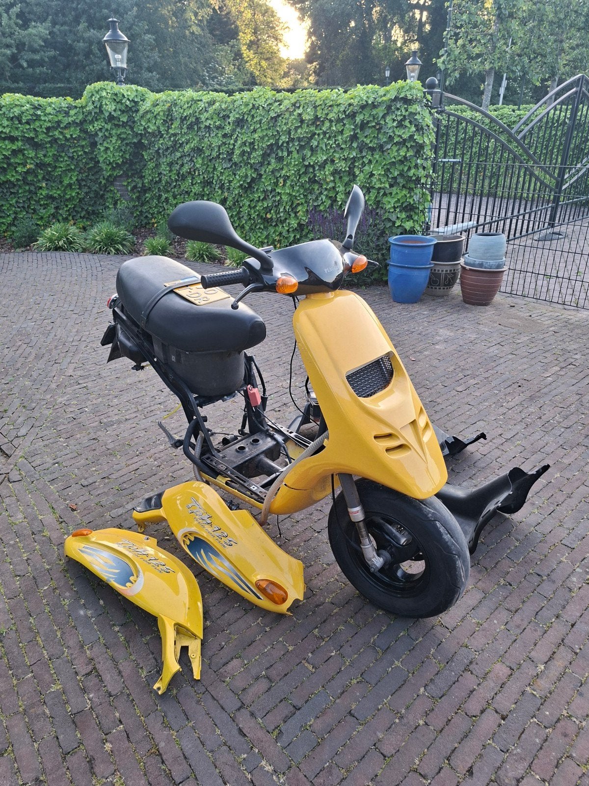 Piaggio Typhoon 125cc A1 Frame met geldig kenteken, Ophalen of Verzenden, Zo goed als nieuw, Overige modellen