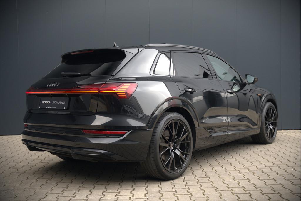 Audi e-tron e-tron 50 quattro Launch edition Black 71 kWh S-, Auto's, Automaat, Zwart, Origineel Nederlands, Vierwielaandrijving