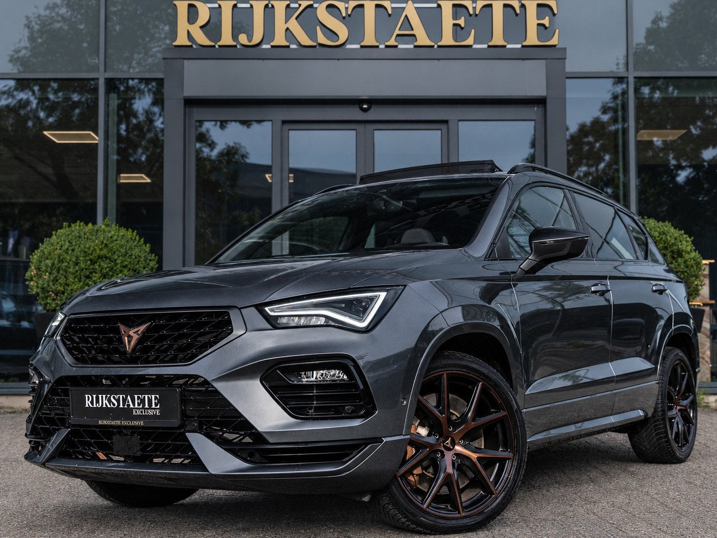 CUPRA Ateca 2.0 TSI 4DRIVE|PANO|KUIPST|BEATS|ACC|360°|SFEER, Auto's, Dealer onderhouden, 1528 kg, Gebruikt, 4 cilinders