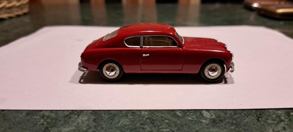 Lancia aurelia gt b20 1:43, Ophalen of Verzenden, Auto, Solido