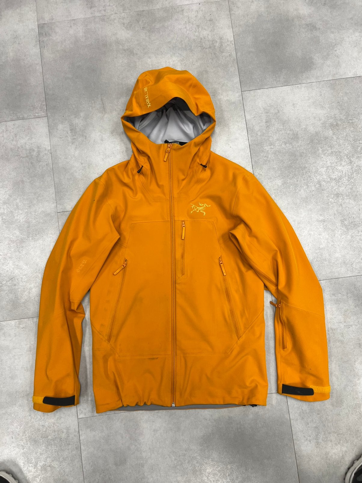 Arc'teryx Procline Heren S GORE-TEX INFINIUM RECCO, Ophalen of Verzenden, Gedragen, Maat 46 (S) of kleiner, Oranje