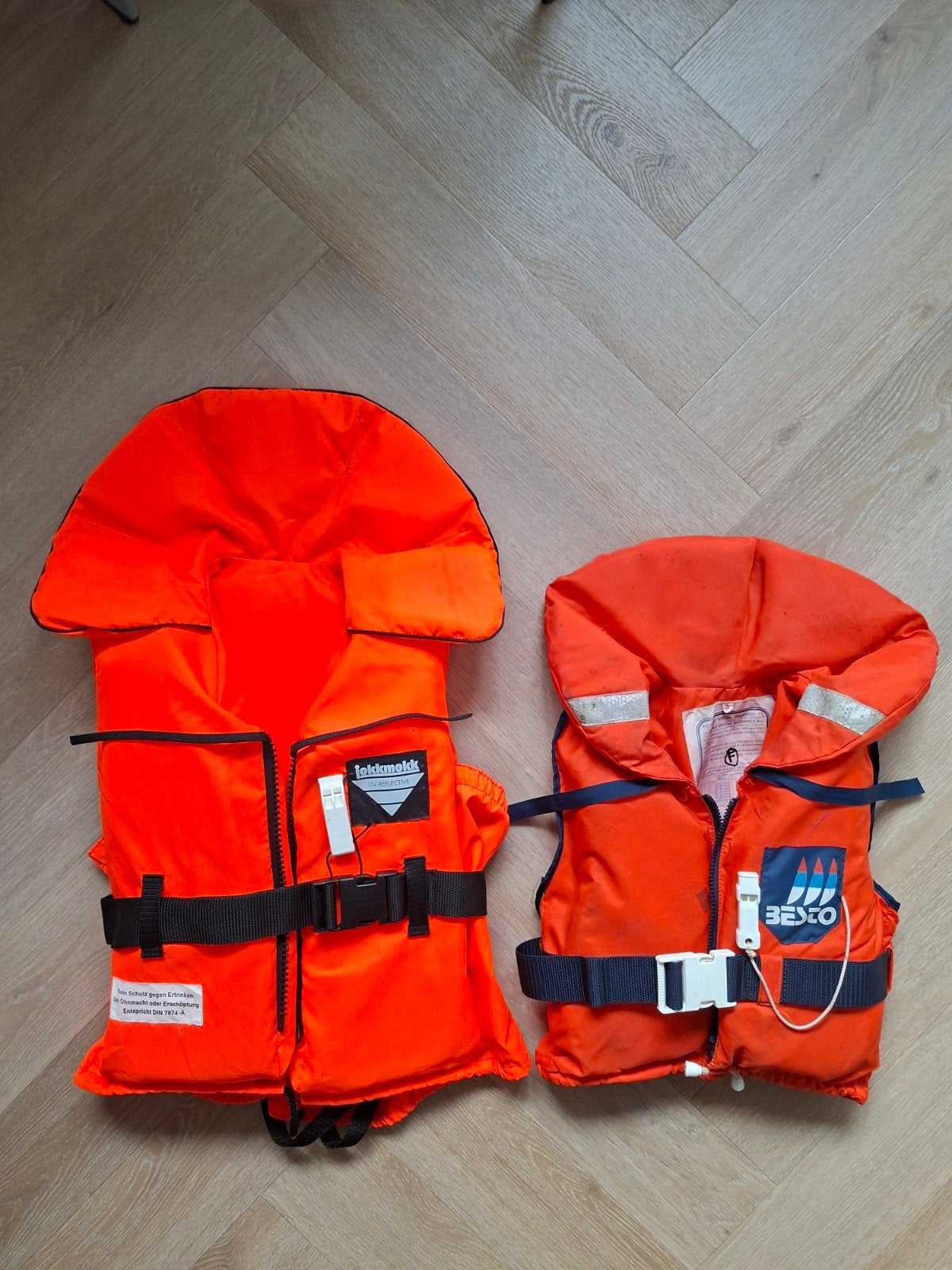 Twee zwemvesten voor kinderen - Besto en Jokkmokk, Gebruikt, Kind, Reddingsvest of Zwemvest, Bosto, Jokkmokk