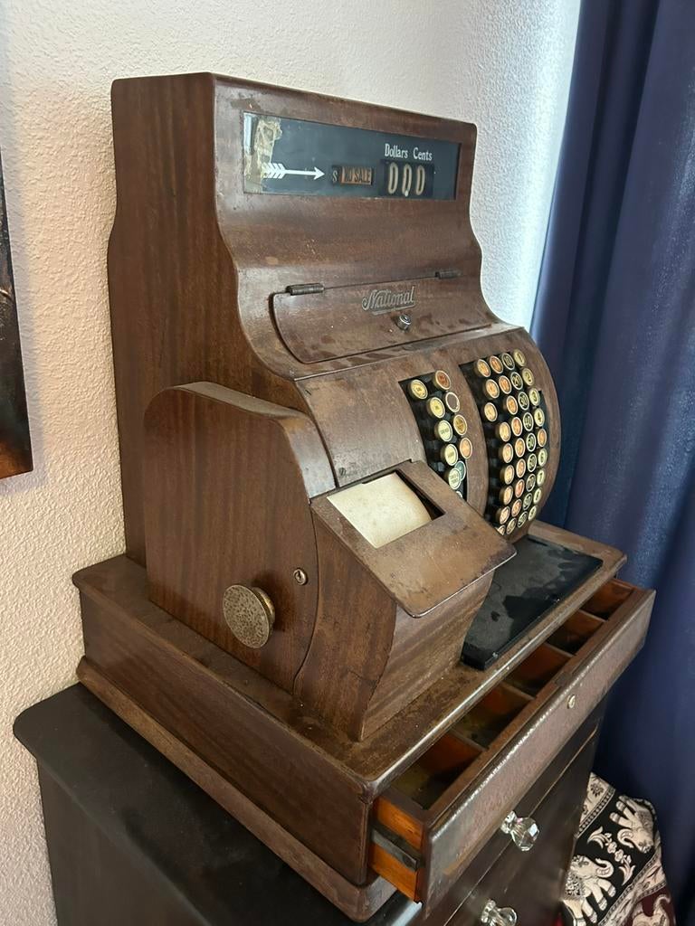 82 jaar oude kassa zie foto, Ophalen