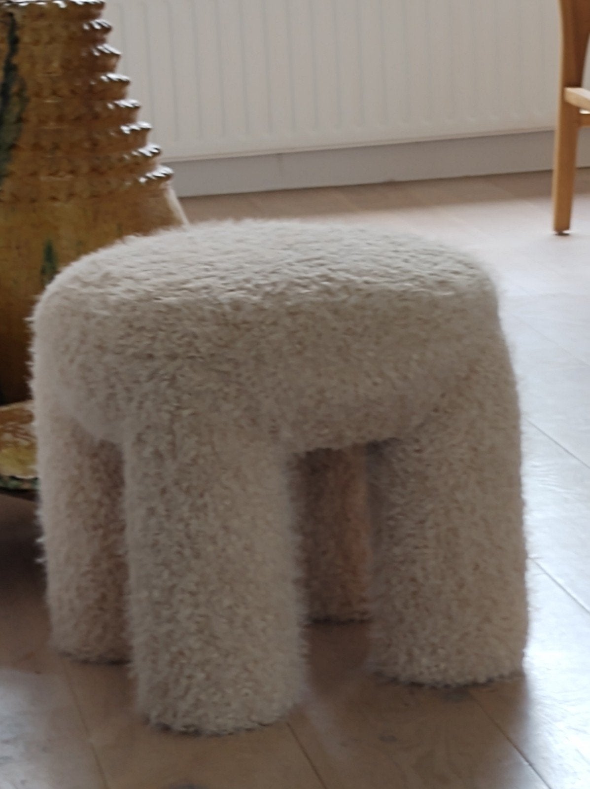 Poef fluffy beige, Ophalen, Minder dan 50 cm, Rond, Minder dan 50 cm