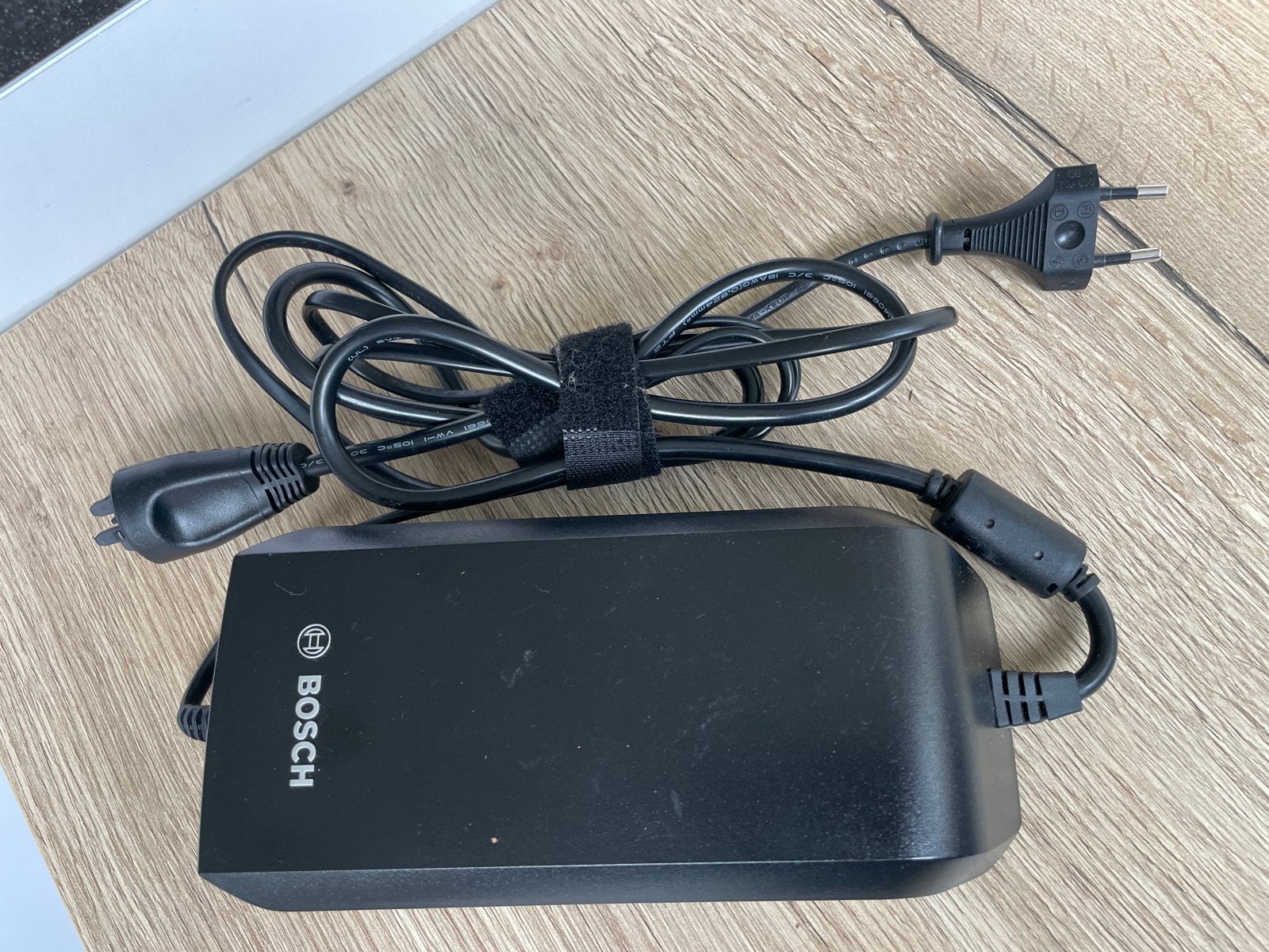 Bosch eBike Oplader 36V 4A - Urban Arrow Compatibel, Zo goed als nieuw