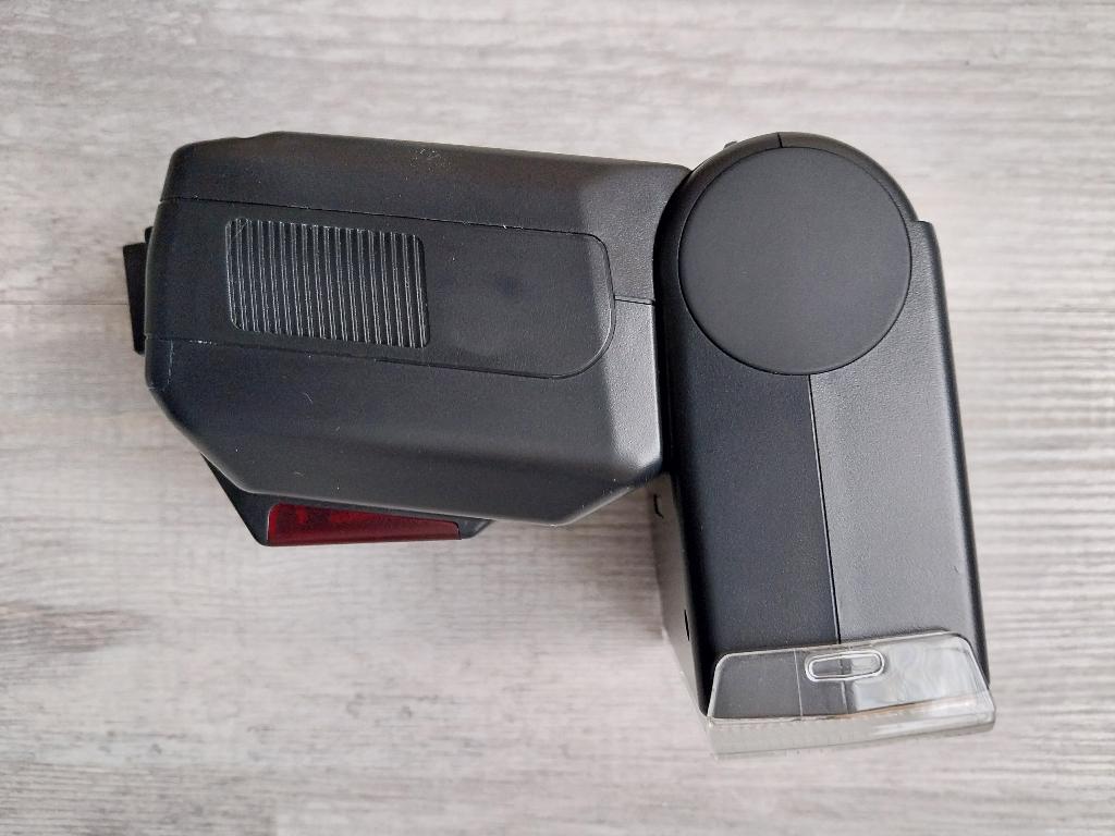 Flitser Minolta program flash 3600HS (D), Ophalen of Verzenden, Zo goed als nieuw, Overige merken, Kantelbaar