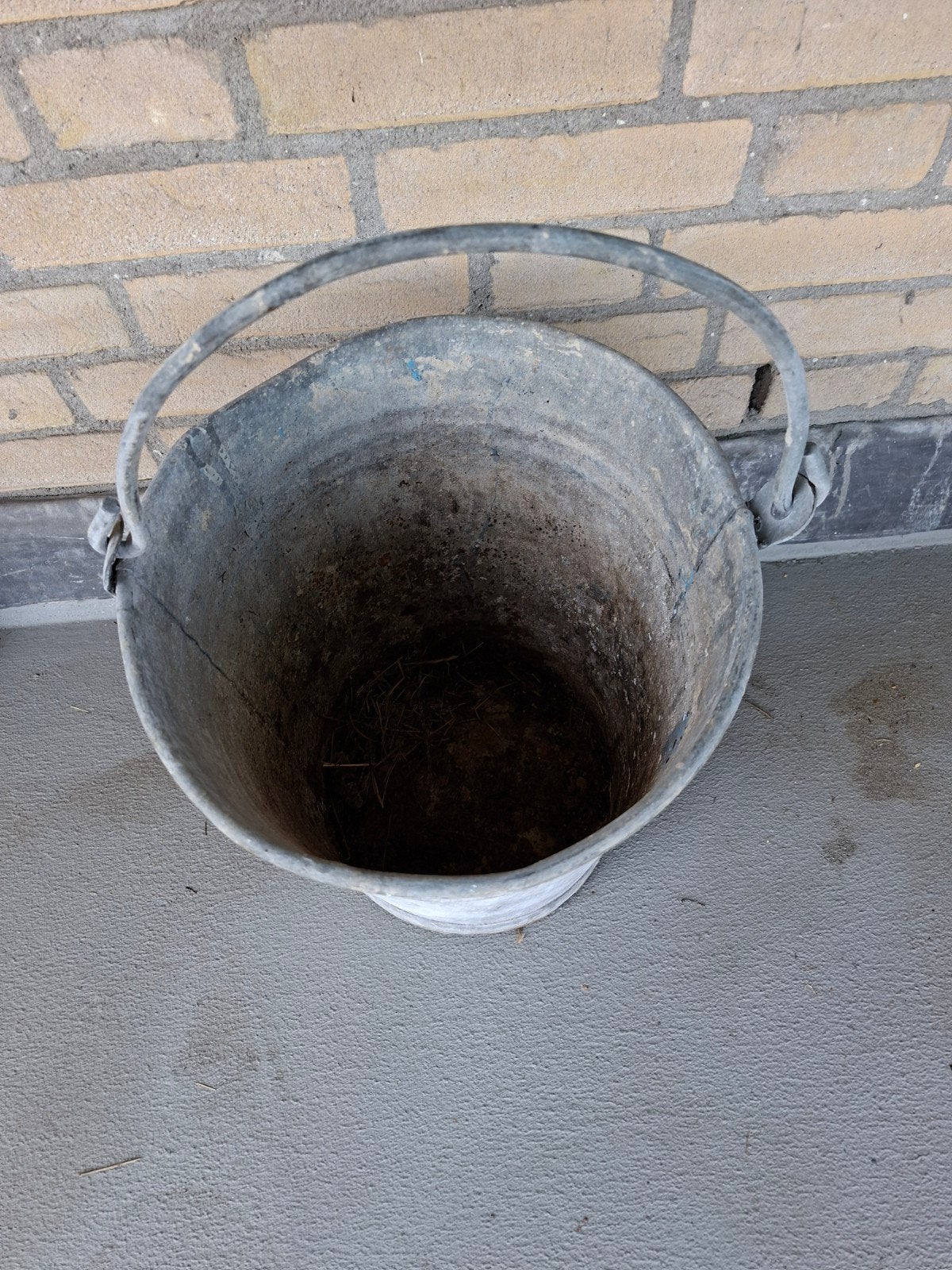Oude zinken emmer - Bodem intact, Ophalen