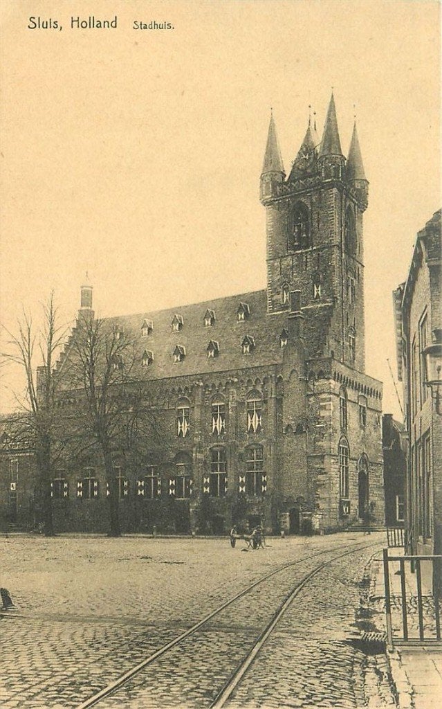 379-213-033 Sluis Stadhuis, Verzenden, Voor 1920, Zeeland