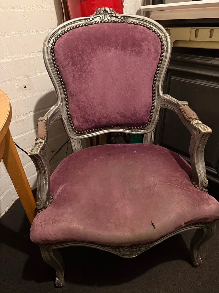 Brocante stoelen, Ophalen