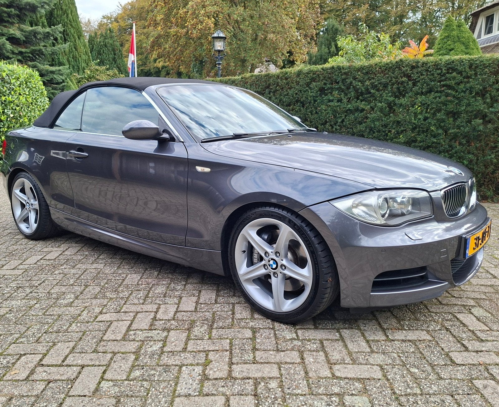 BMW 135I, autom. E88, N54, veel opties, met onderh.historie, Auto's, Achterwielaandrijving, Xenon verlichting, 750 kg, Cabriolet