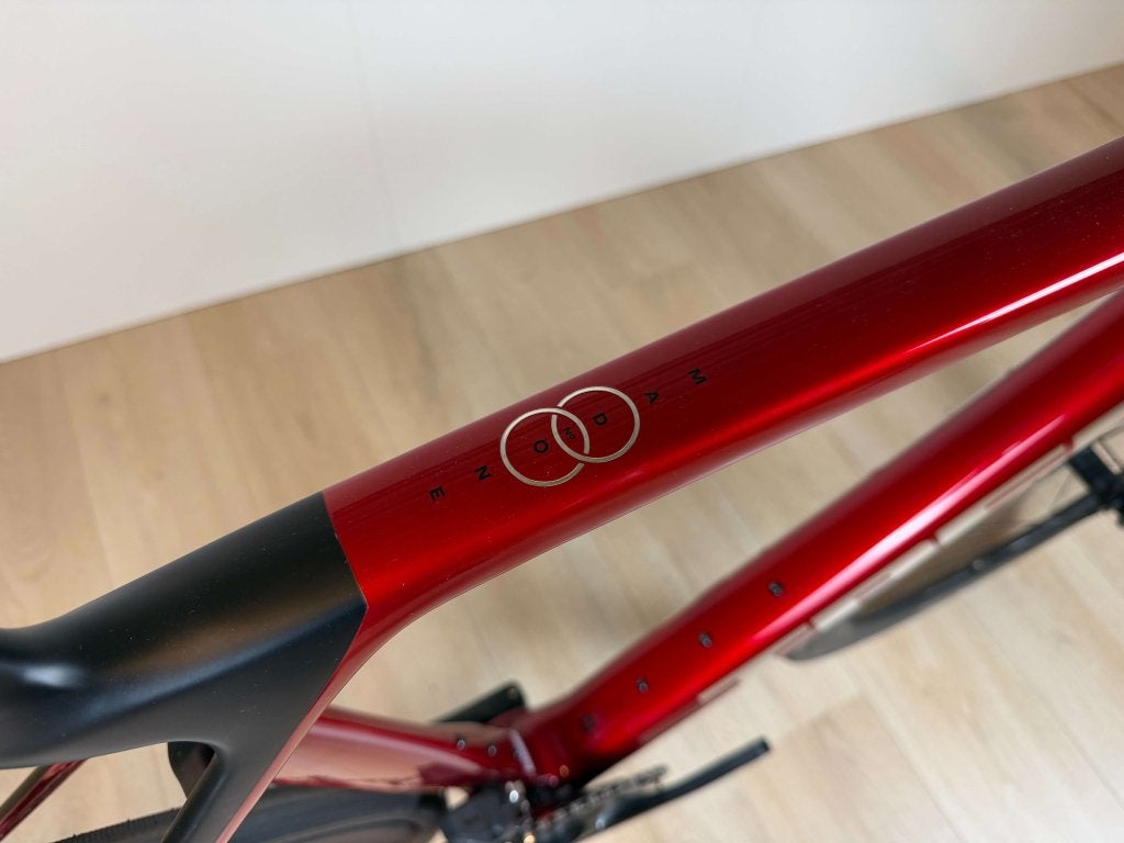 Trek Madone SL6 Gen 8 - 105 Di2 - Maat L - DEMO, 28 inch, Carbon, Heren, Niet ingevuld