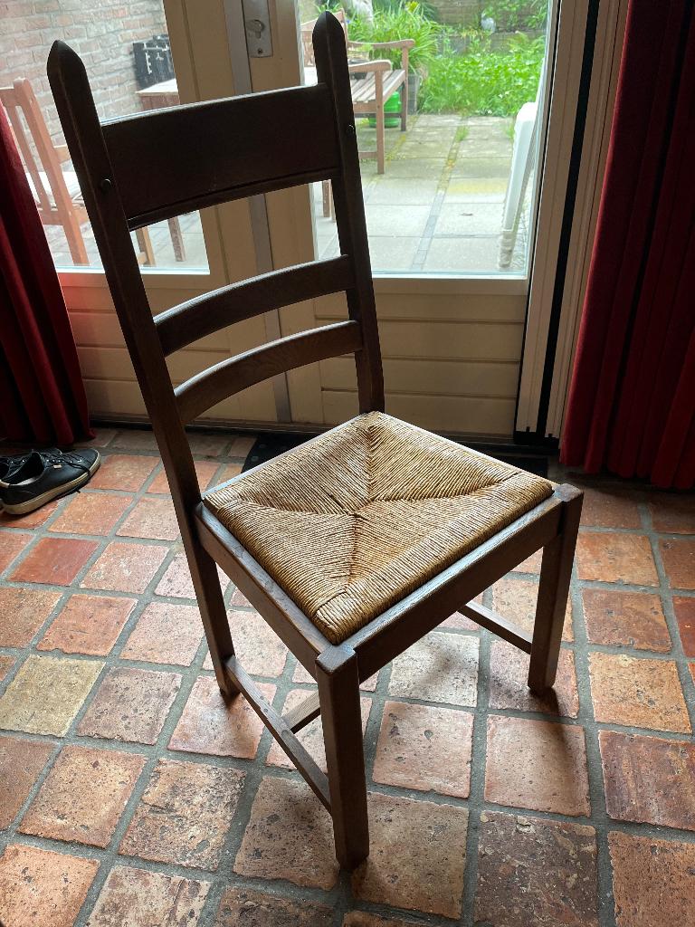 Set (6 stuks) eikenhouten eettafel stoelen, Huis en Inrichting, Stoelen, Ophalen, Gebruikt, Bruin, Zou niet misstaan in een historisch huis..