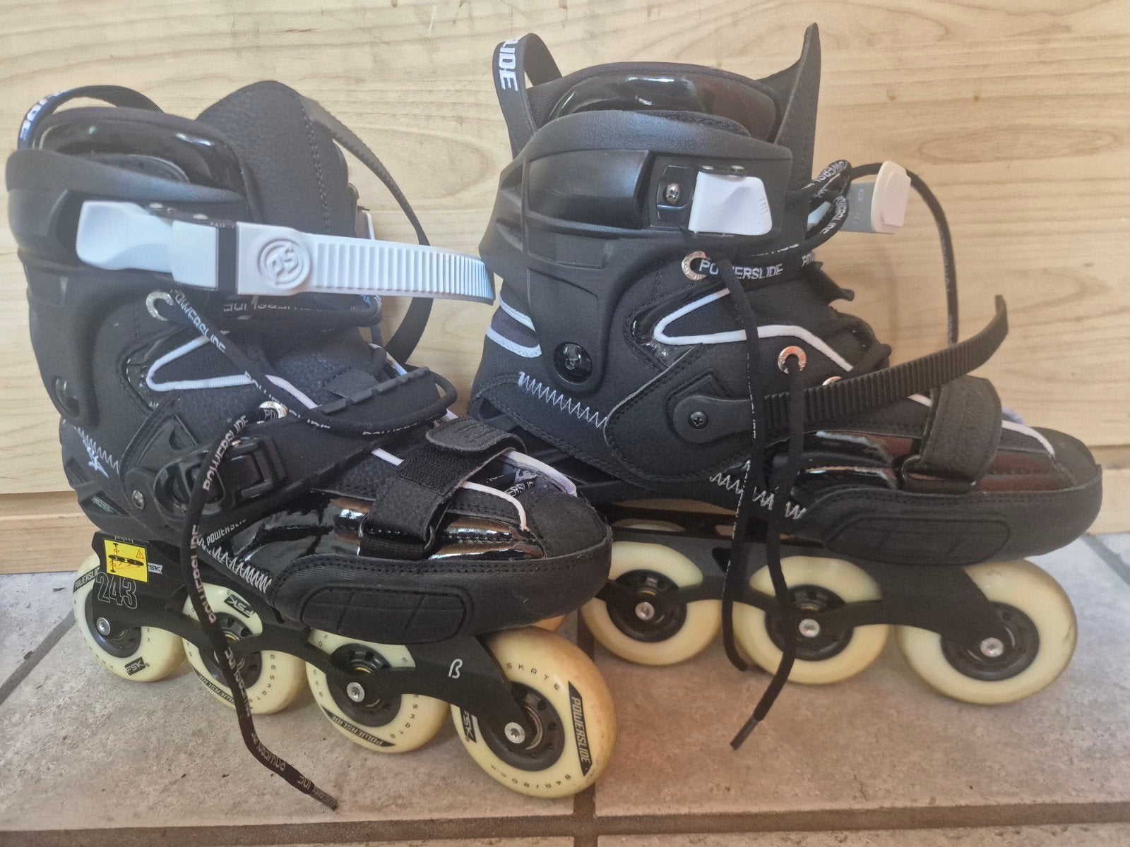 Zo goed als nieuwe Powerslide rolschaatsen maat 43, Sport en Fitness, Ophalen, Zo goed als nieuw