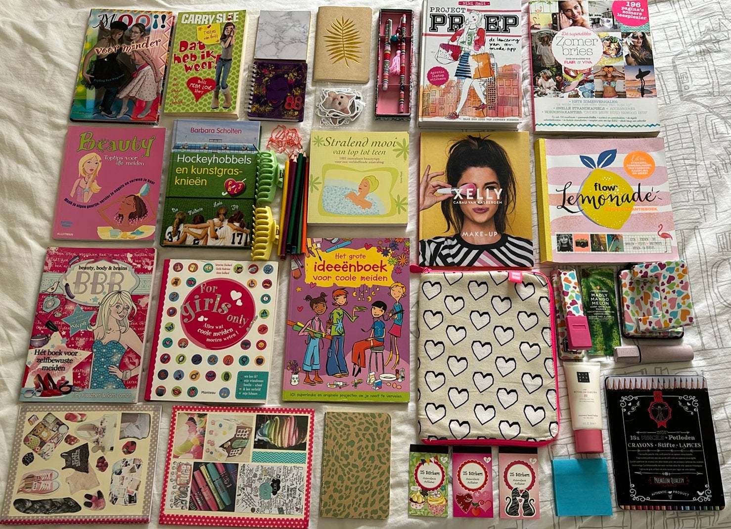 Groot pakket boeken, schriften en knutselspullen voor meiden, Boeken, Ophalen of Verzenden, Zo goed als nieuw, Fictie