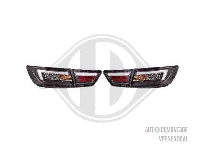 Achterlichtset links + rechts van een Renault Clio, -, Renault, -, Nieuw